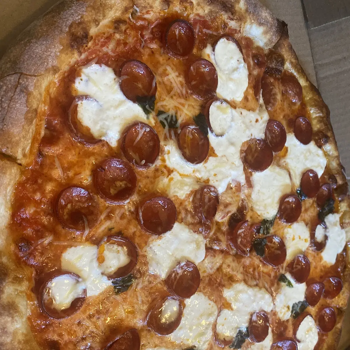 Margarita Pizza with Fresh Basil