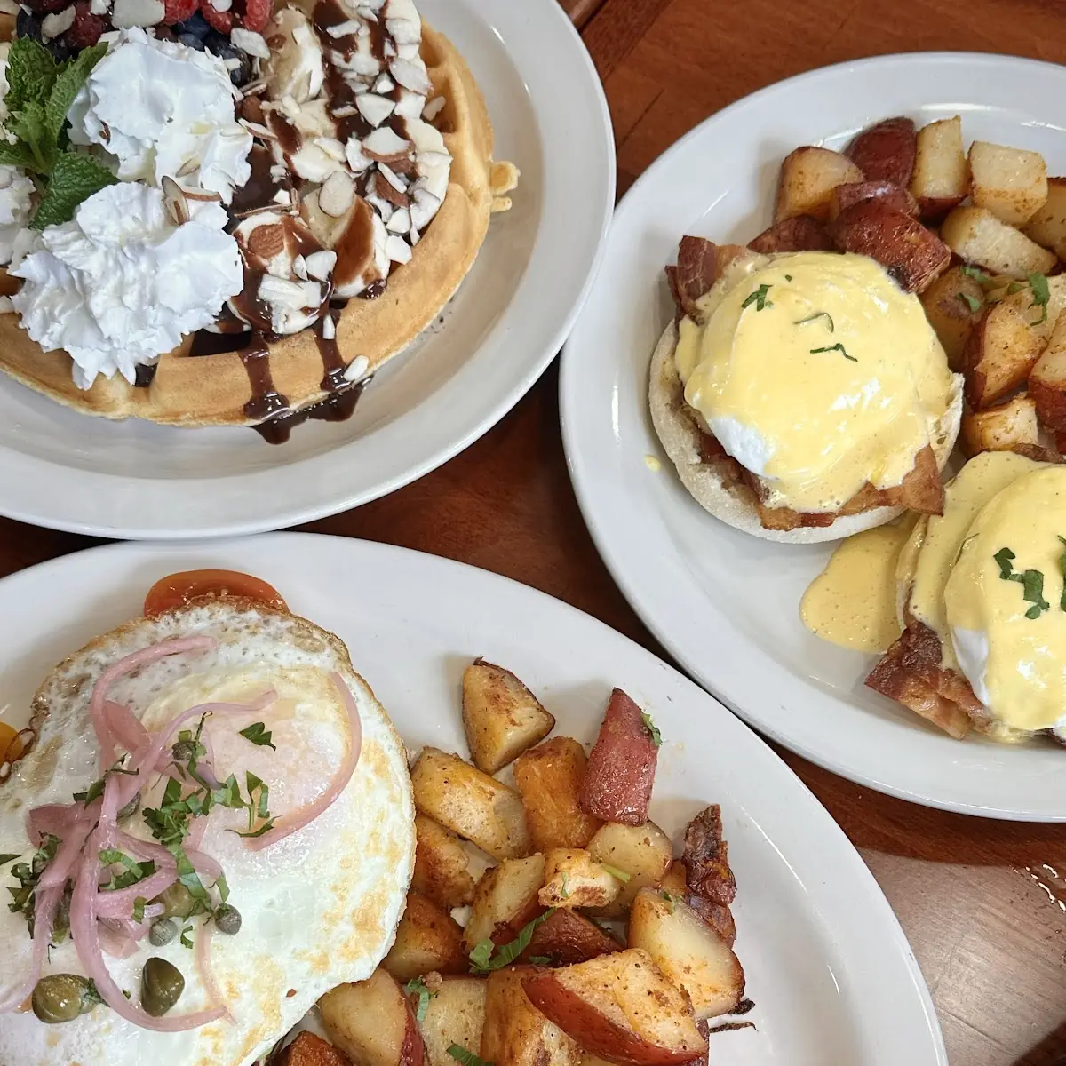 Eggs Benedict Avocado