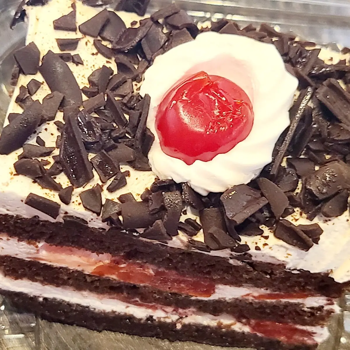 Eggless Black Forest Cakes
