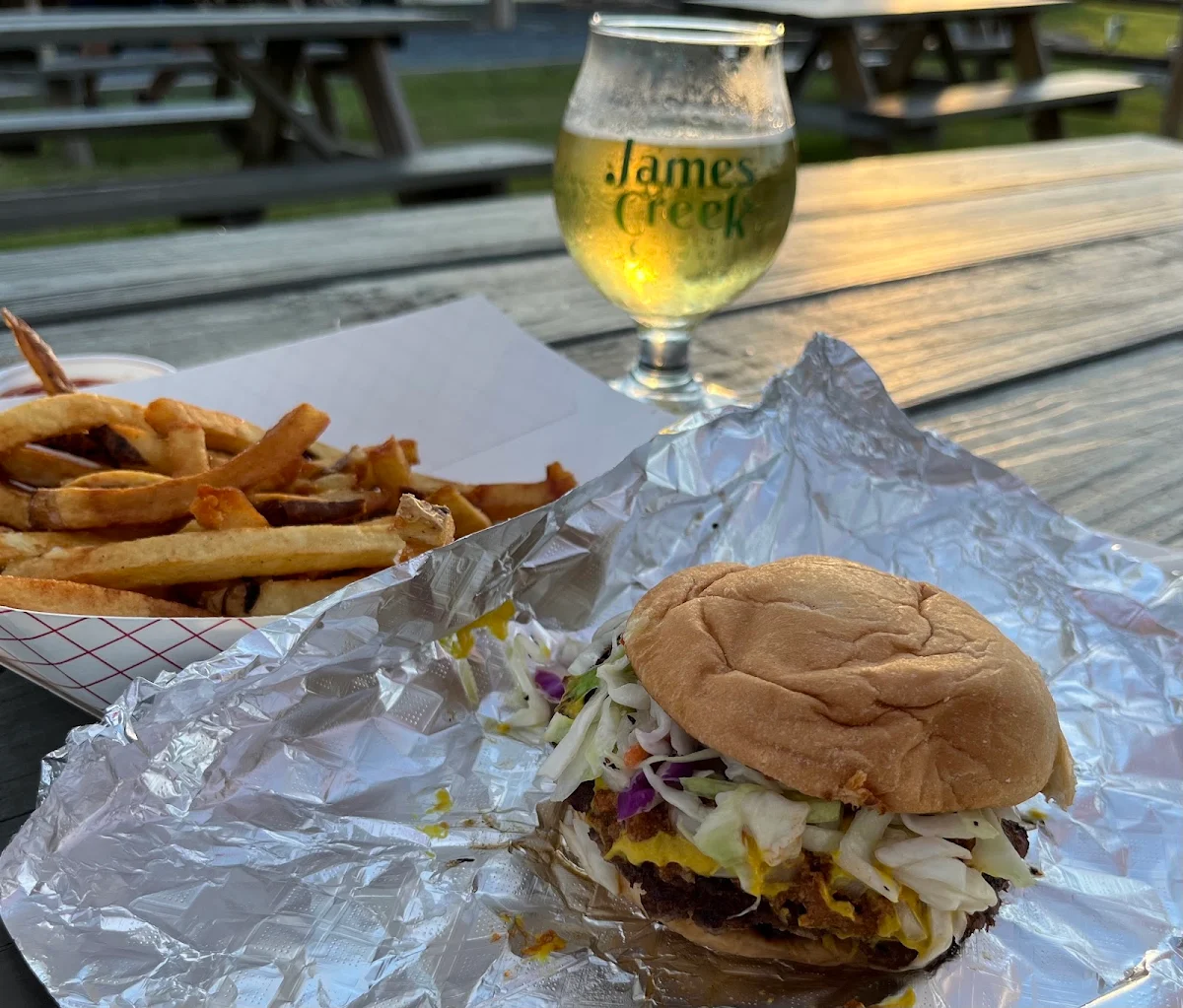 Carolina Burger