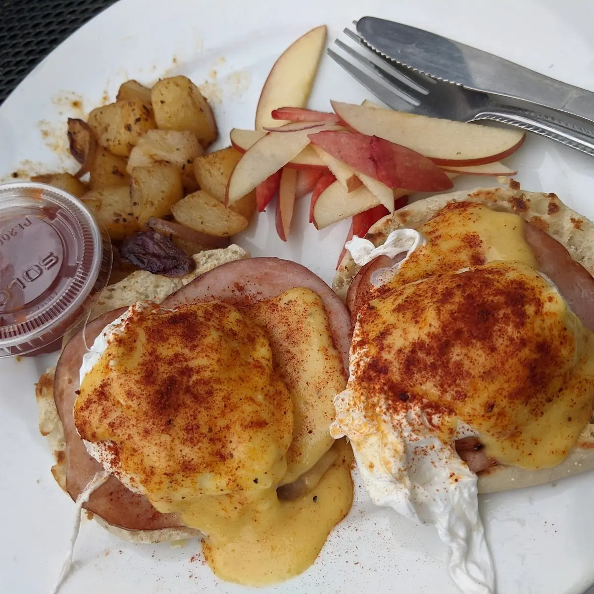Eggs Benedict