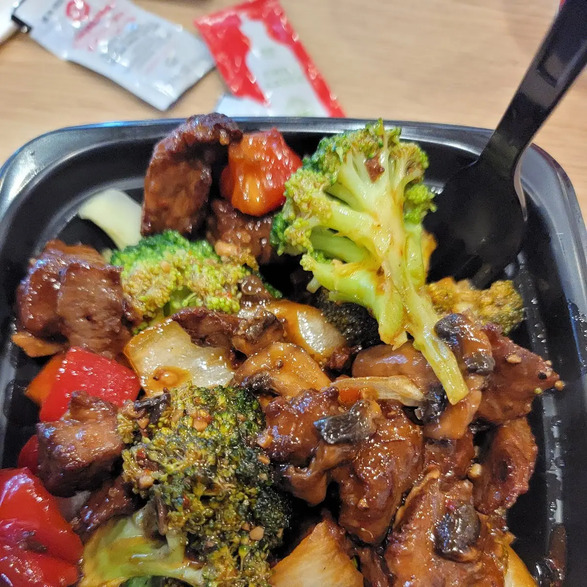 Black Pepper Chicken with Super Greens