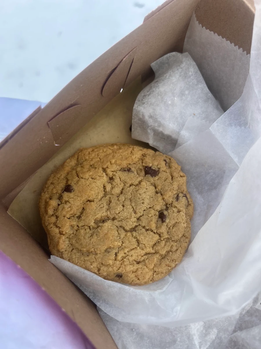 Chocolate Chip Cookie