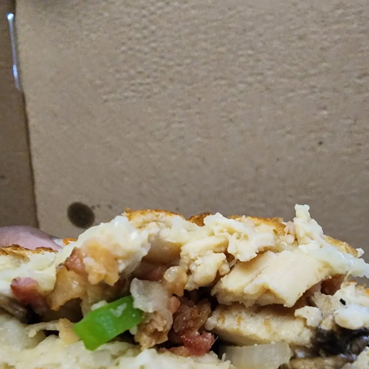 CHICKEN BACON RANCH PIZZA