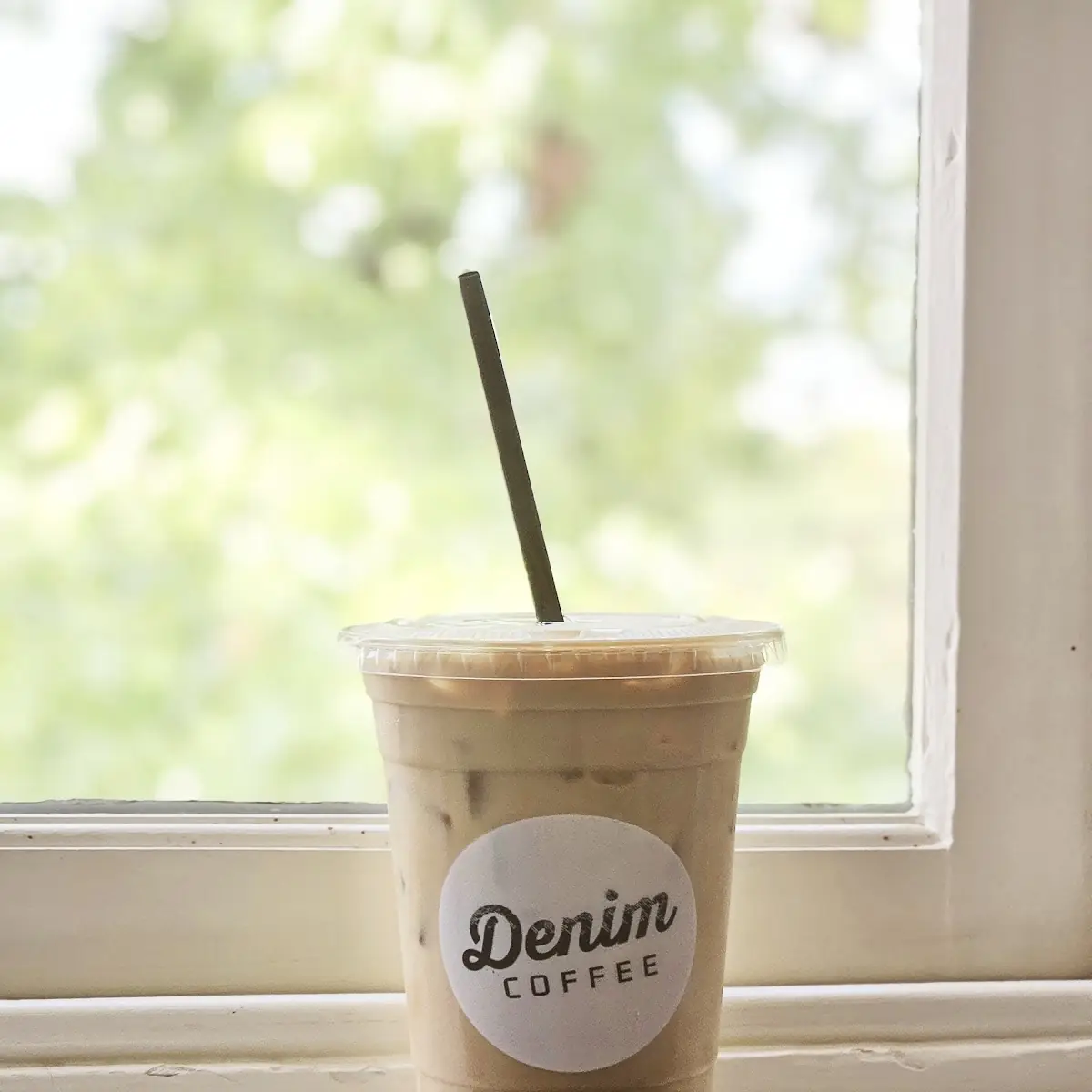Iced Vanilla Latte