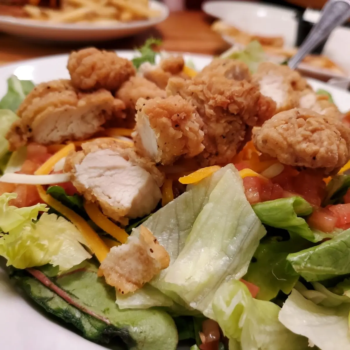 Crispy Chicken Strip Salad