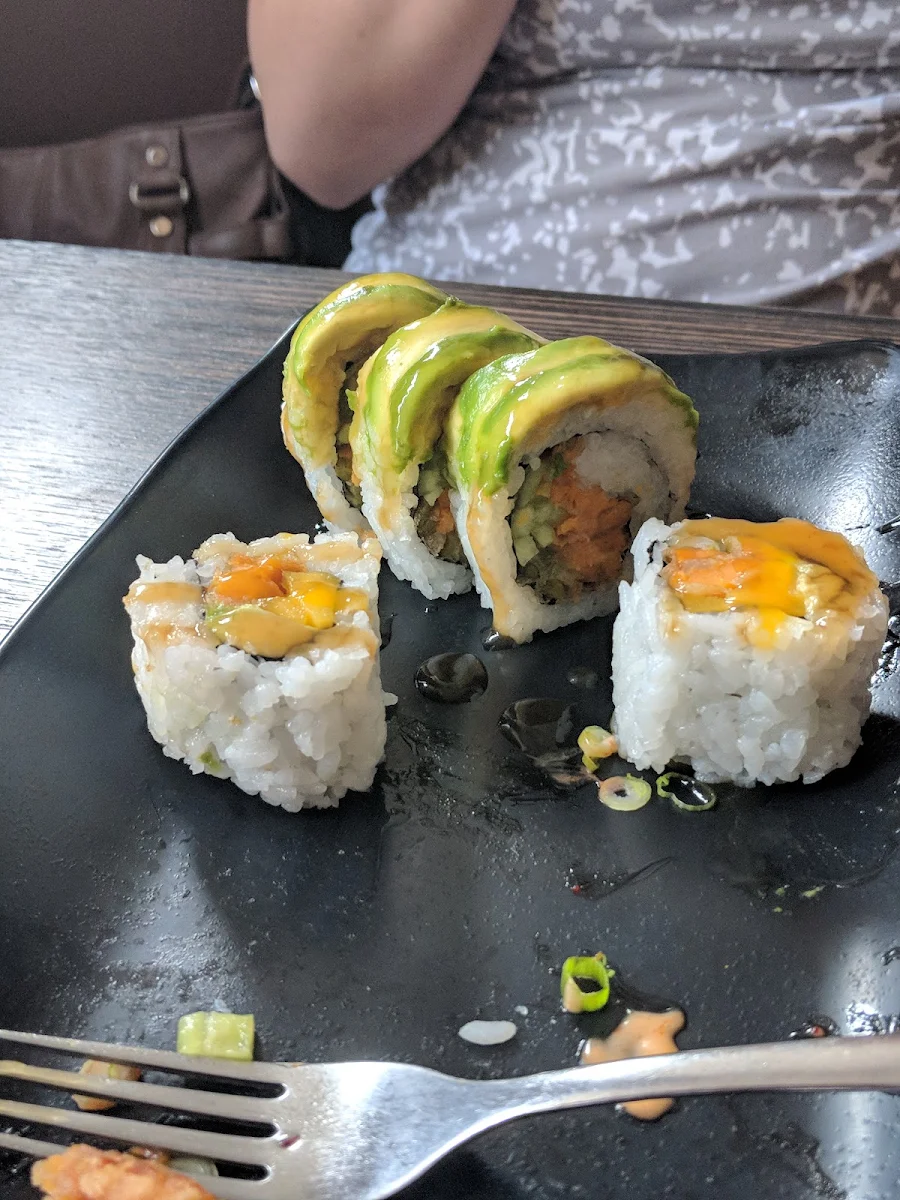 Avo Mango Roll B R 6pcs