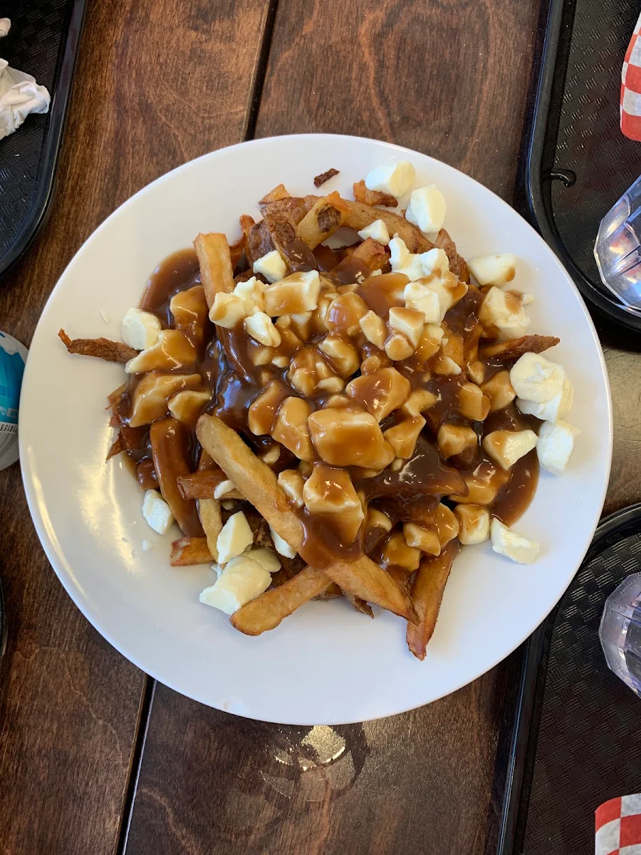 Poutine Tradicional, Restaurant Le Piolet