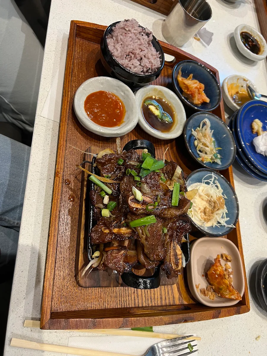 beef short ribs bibimbap la 갈비 비빔밥