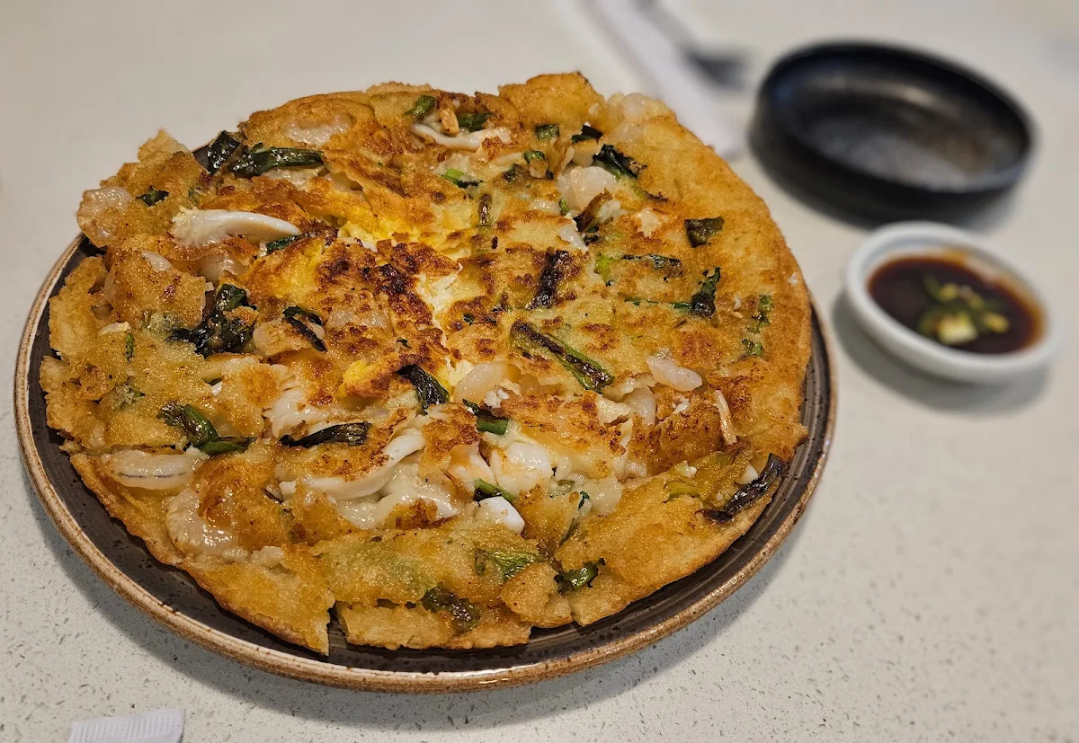 crispy seafood pancake 바삭해물파전