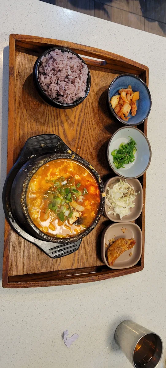 Seafood Spicy Soft Tofu Soup 해물 순두부찌개
