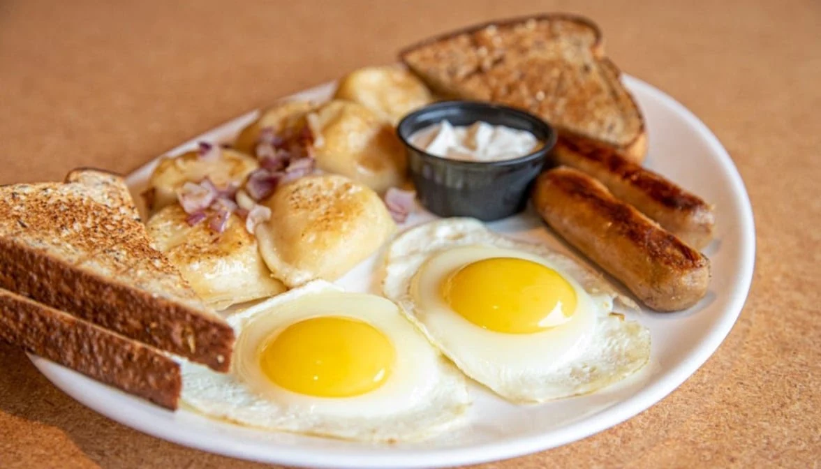 Highlights, Humpty's Big Plate Diner - Yorkton