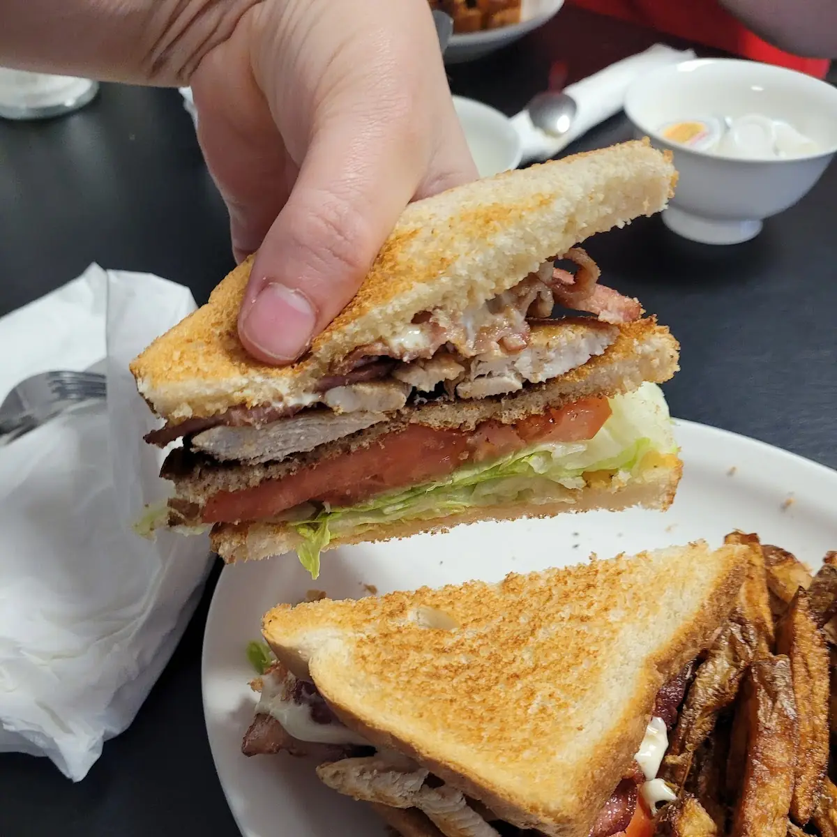 Chicken Club House, Ma & Pa's Bar & Grill