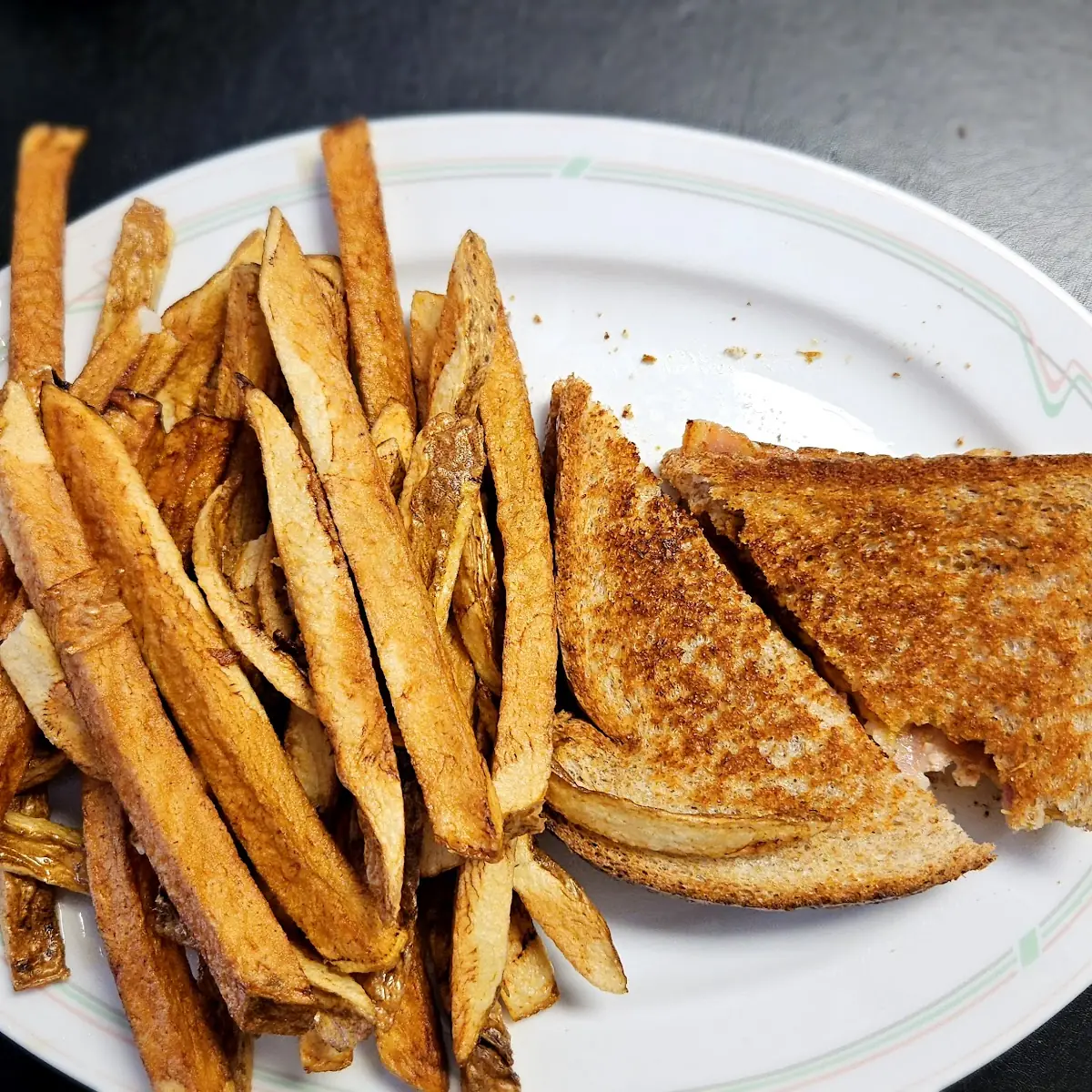 Grilled Cheese & Fries, Ma & Pa's Bar & Grill
