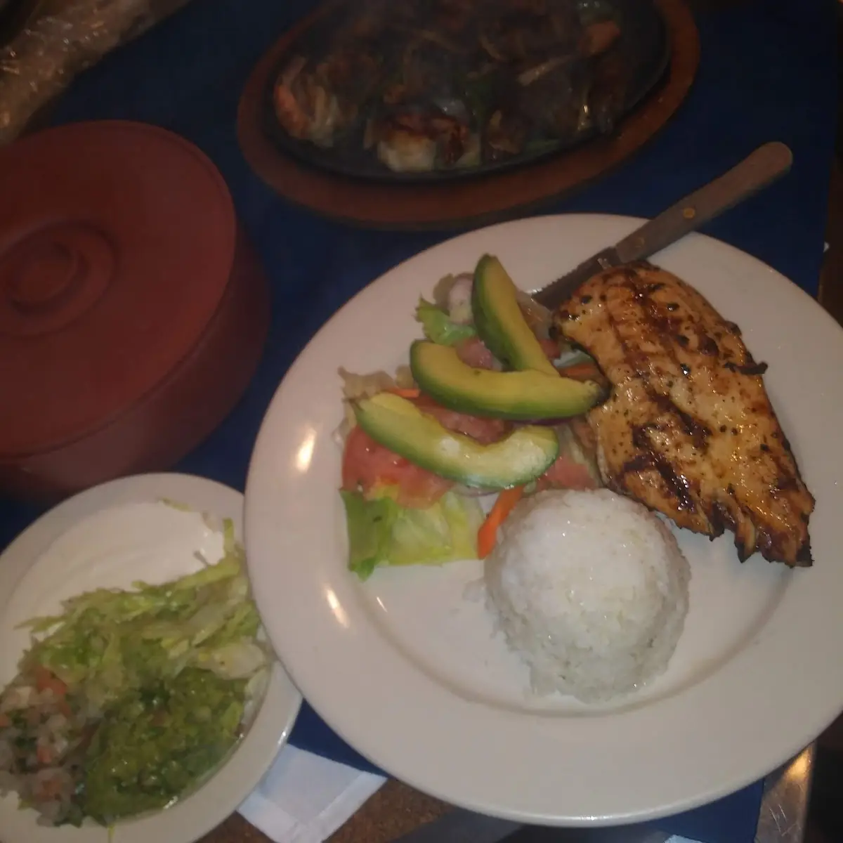 Pollo a La Parrilla and Srhimp Fajitas