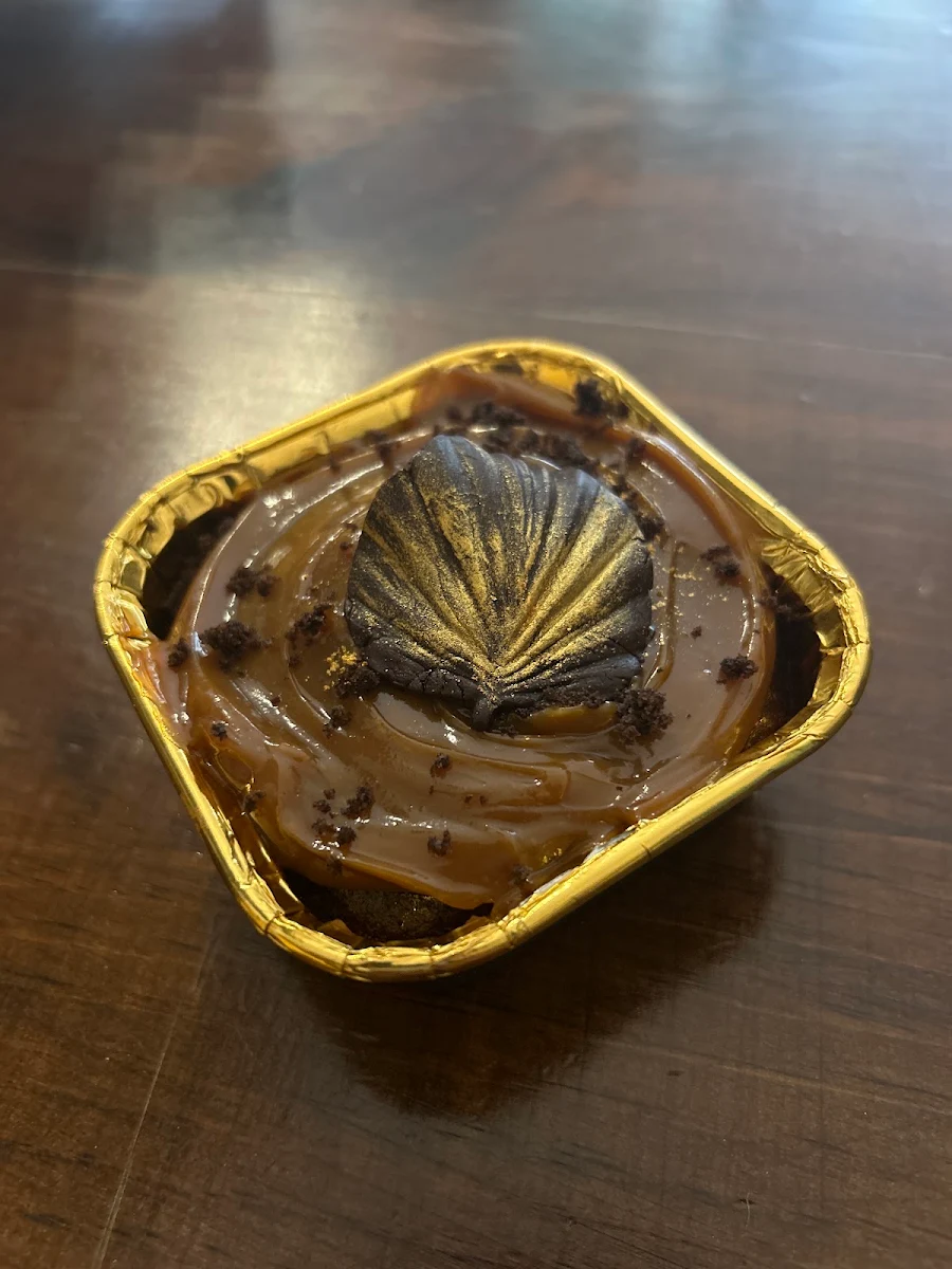 Highlights, Honey Cake Pastry Shop