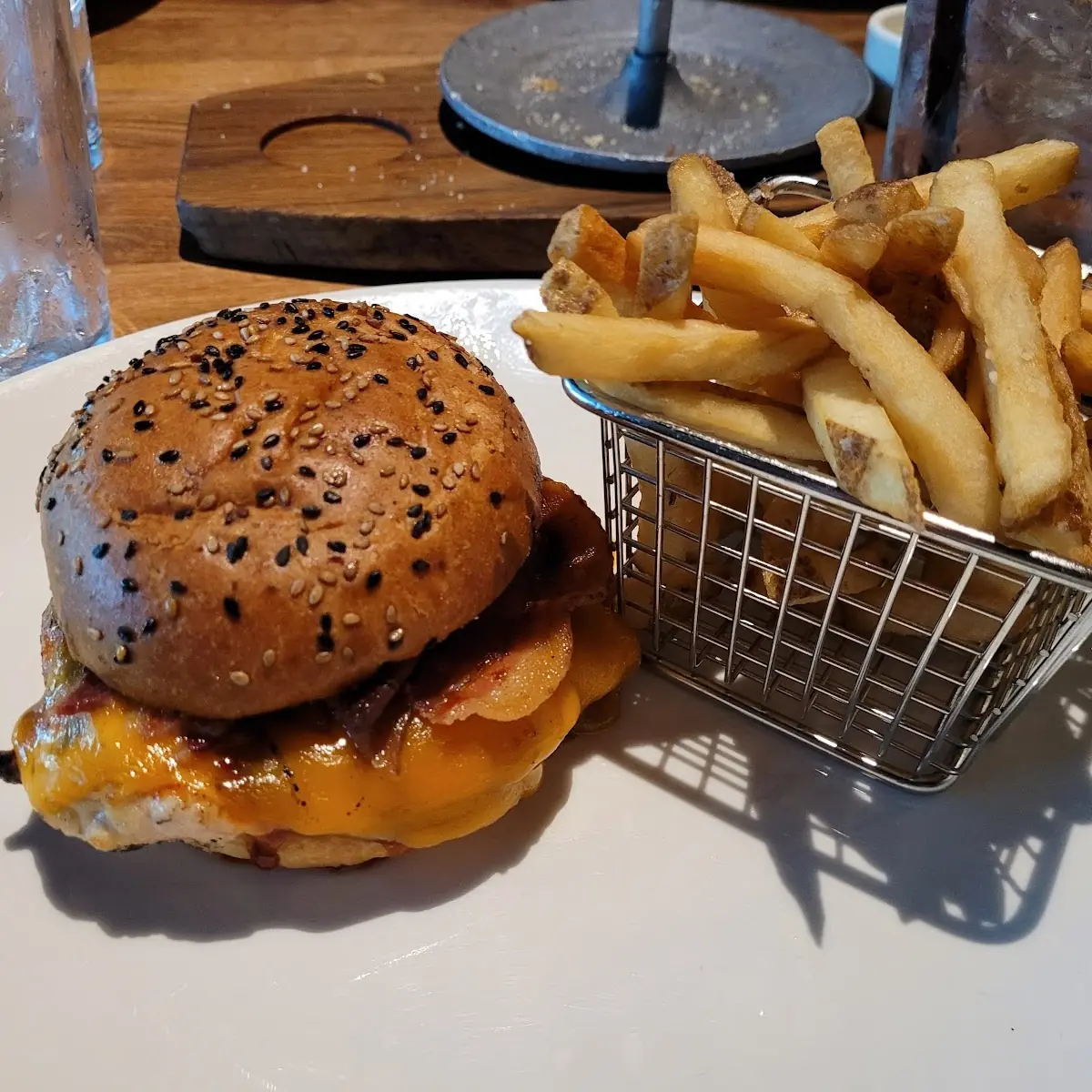 Wagyu Bacon Cheeseburger Extra Patty