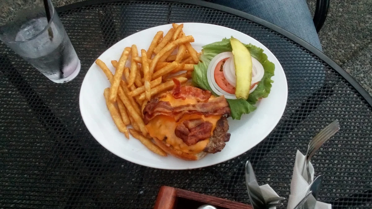 Bacon Cheeseburger