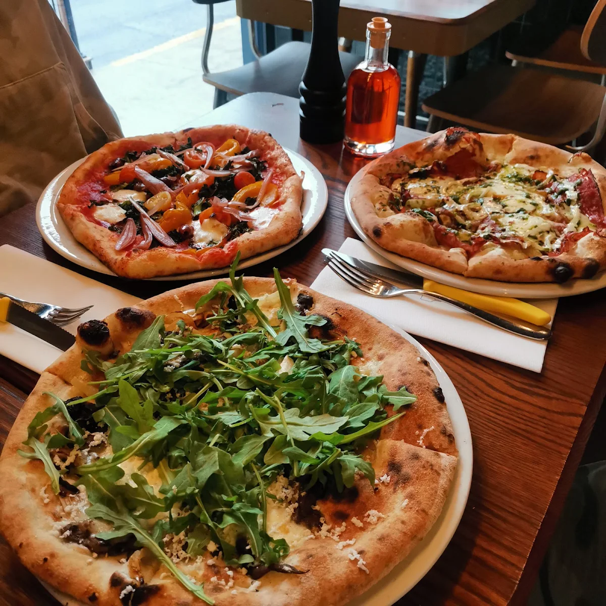 Pizza Smoked Meat, Pizzéria NO.900