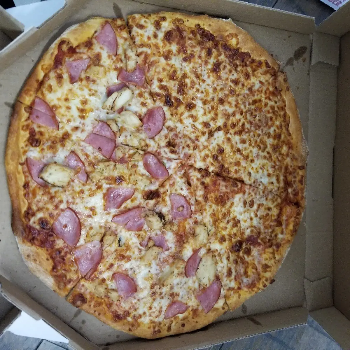 Ham and Chicken Pizza