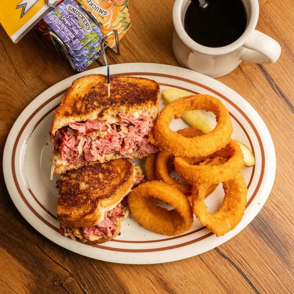 Hot Pastrami Reuben