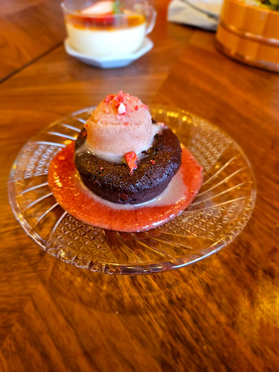 Strawberry Molten Chocolate Cake