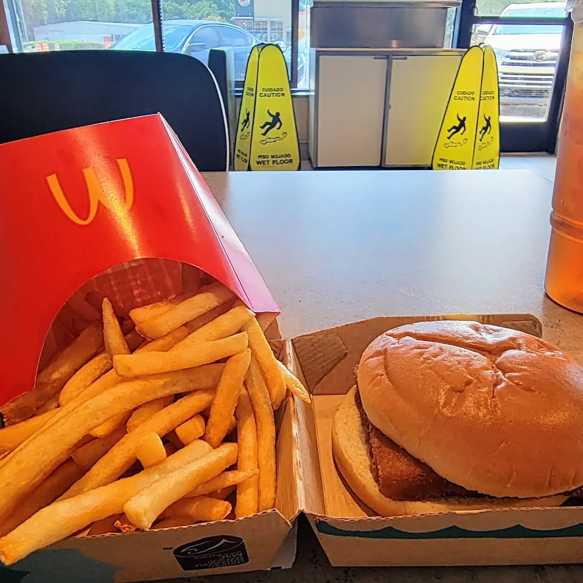Fish Sandwich Combo