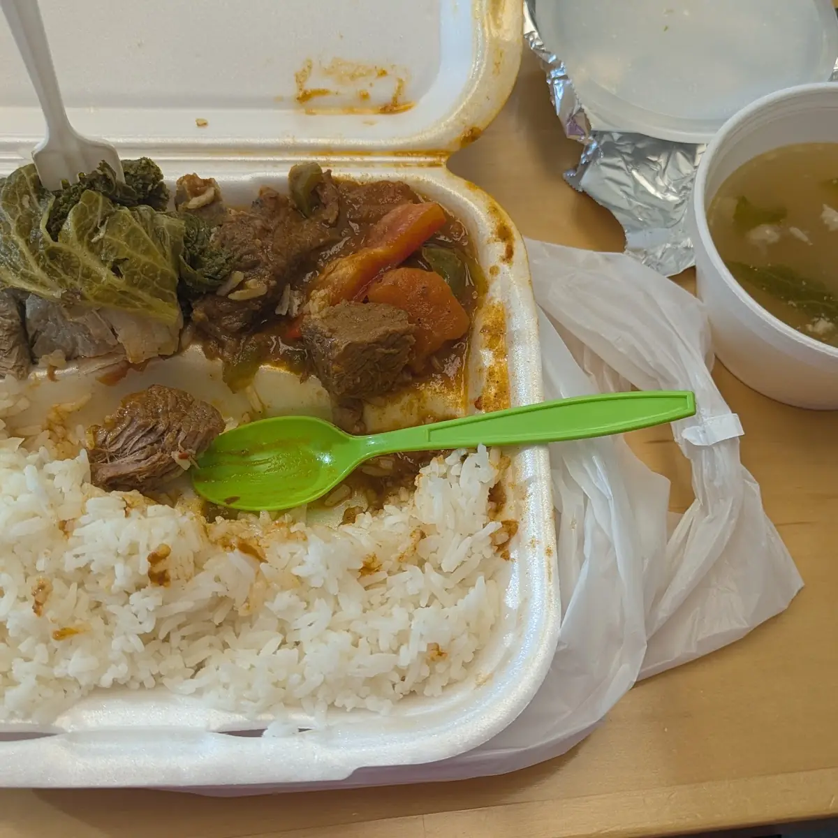 2 Entree Lunch -Beef Stew Sour Soup Pork