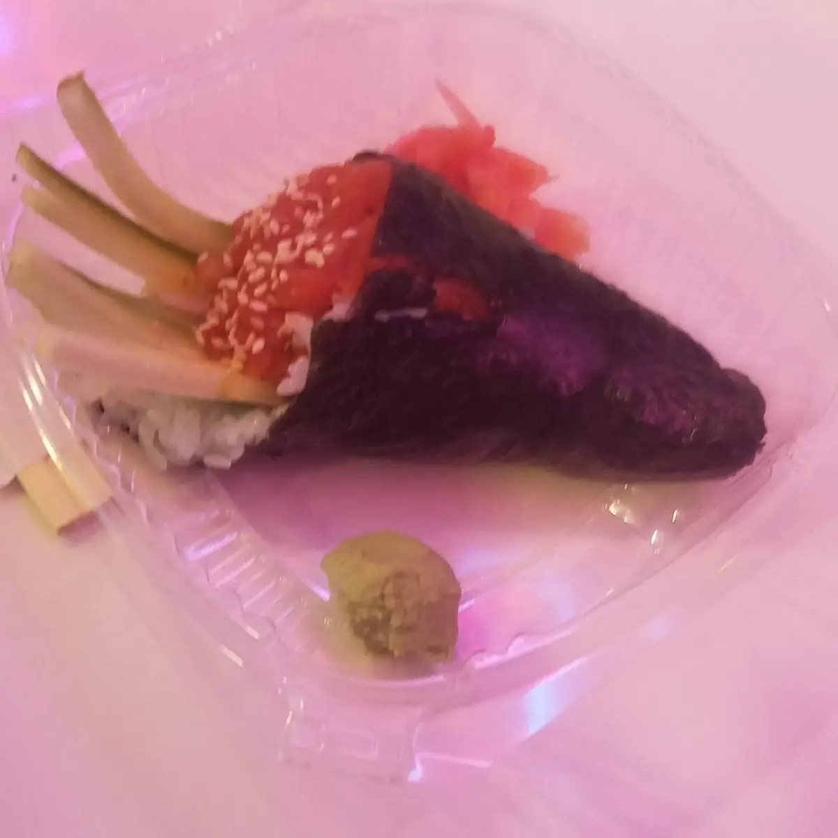 Spicy Tuna Hand Roll 1
