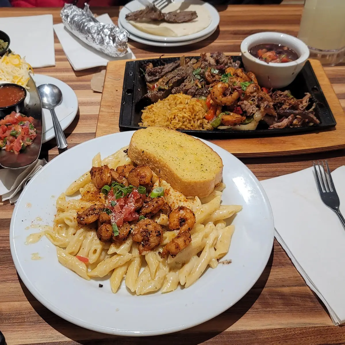 Shrimp Fajitas and Cajun Pasta
