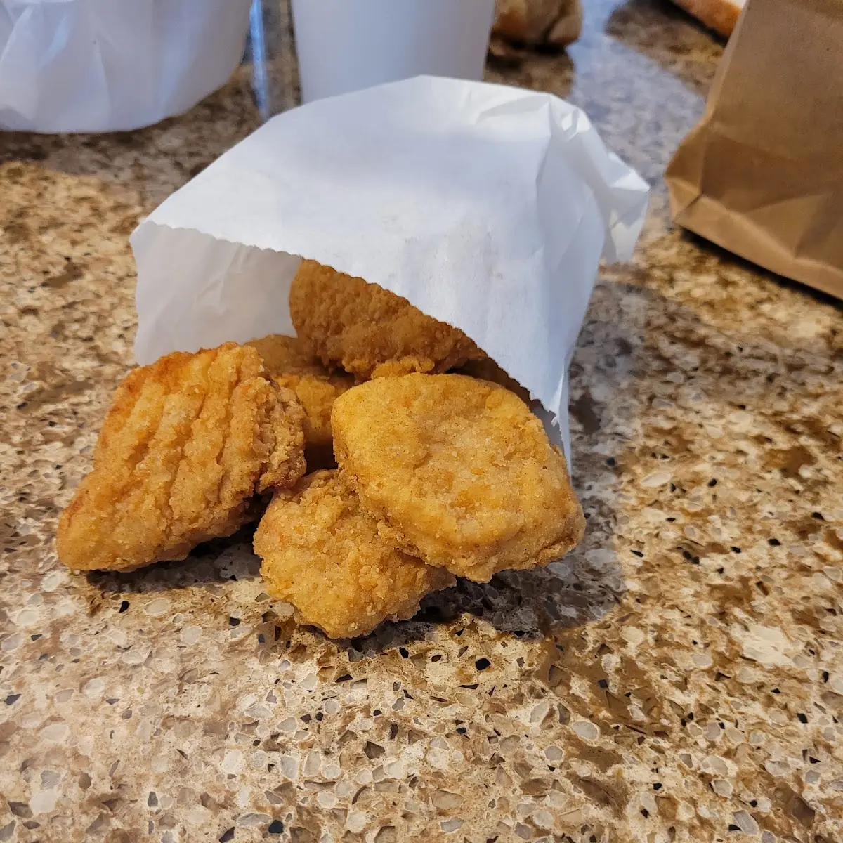 Chicken Nuggets (6 pcs)