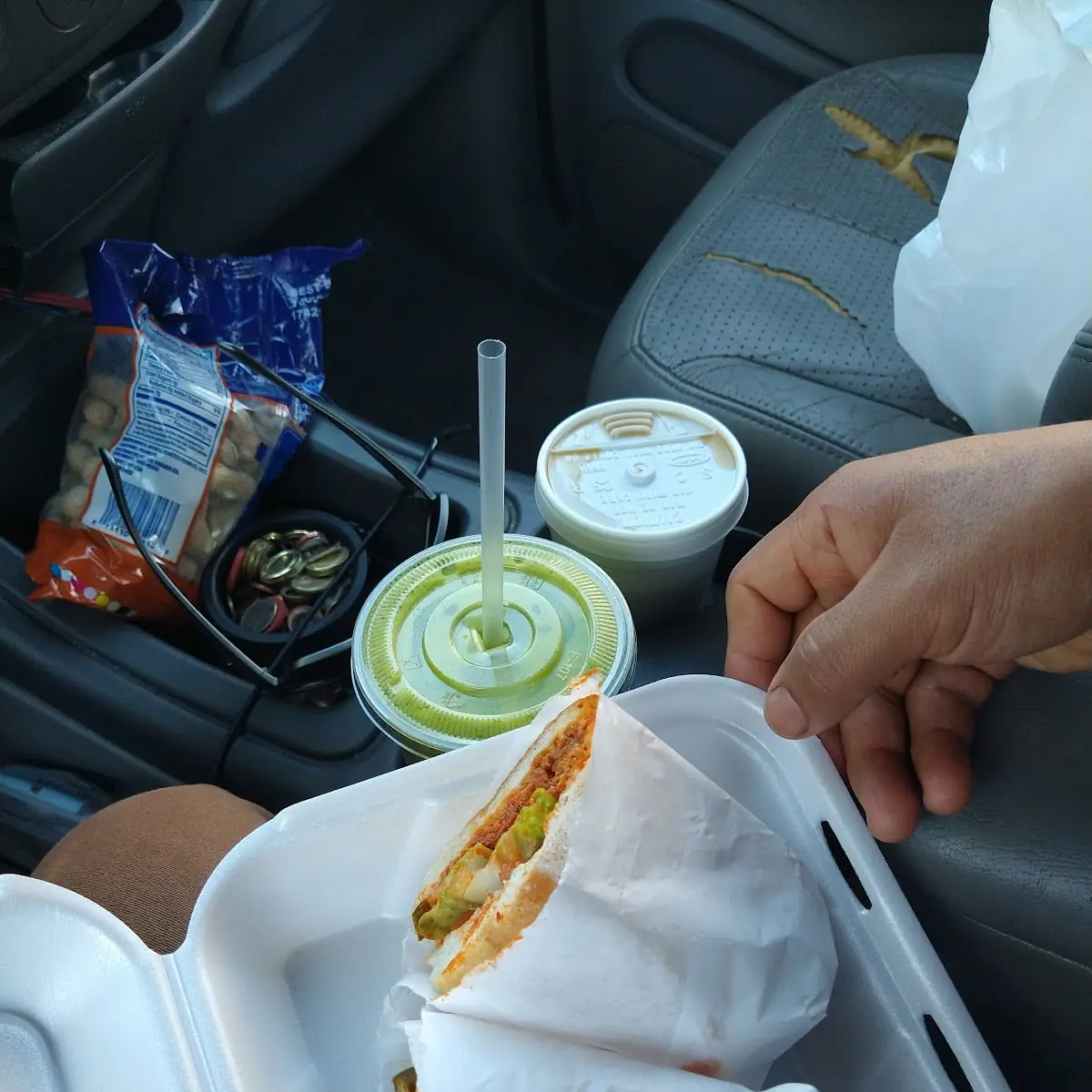 Torta and Jugo Verde