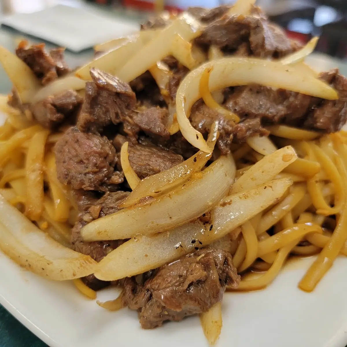Garlic Noodle with Beef Fillet Mignon