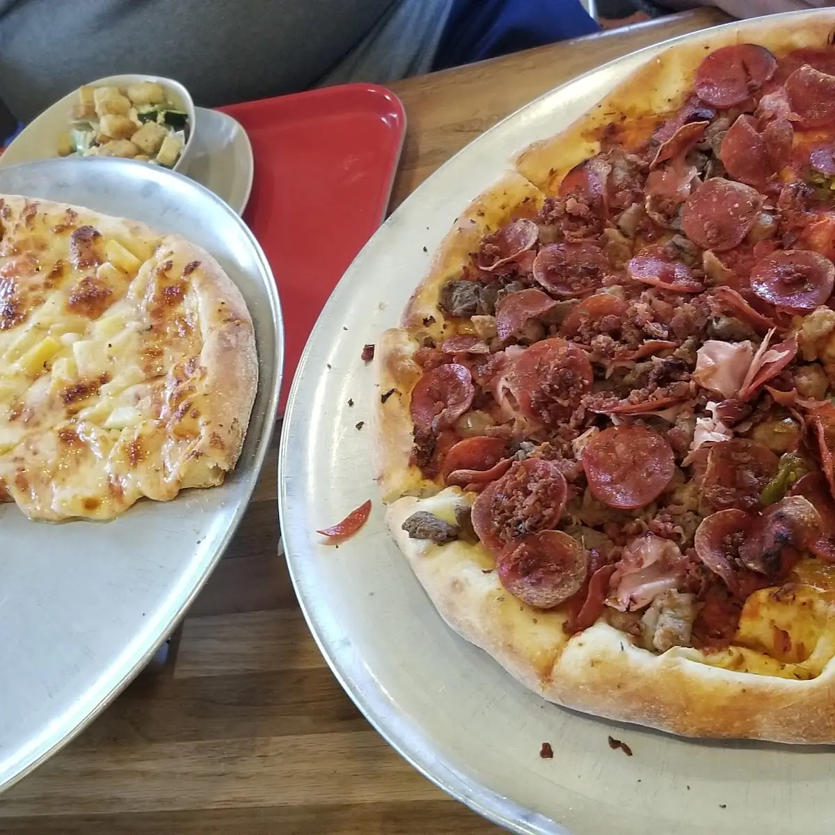 505 & Carnivore No Cheese Pizza