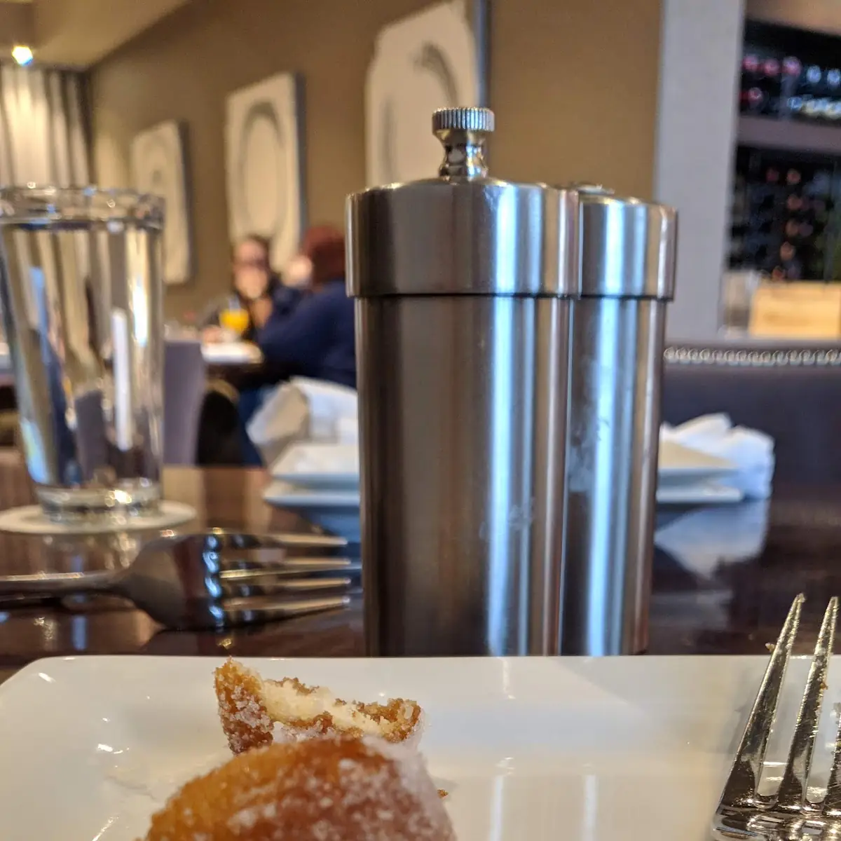 Fresh Donut Holes