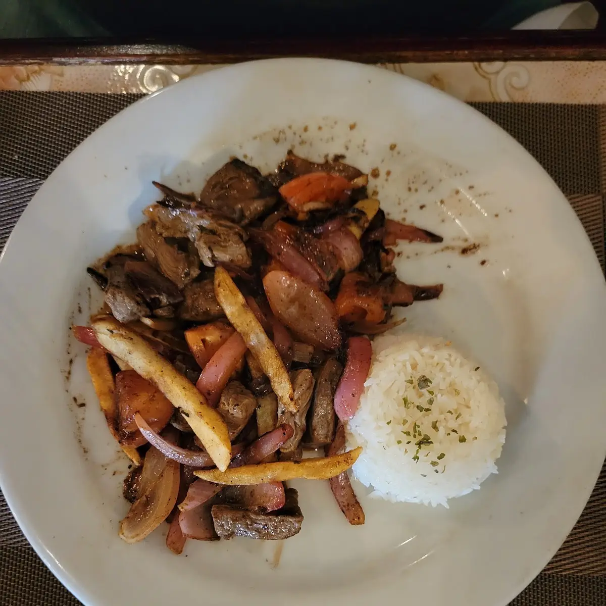 Lomo Saltado