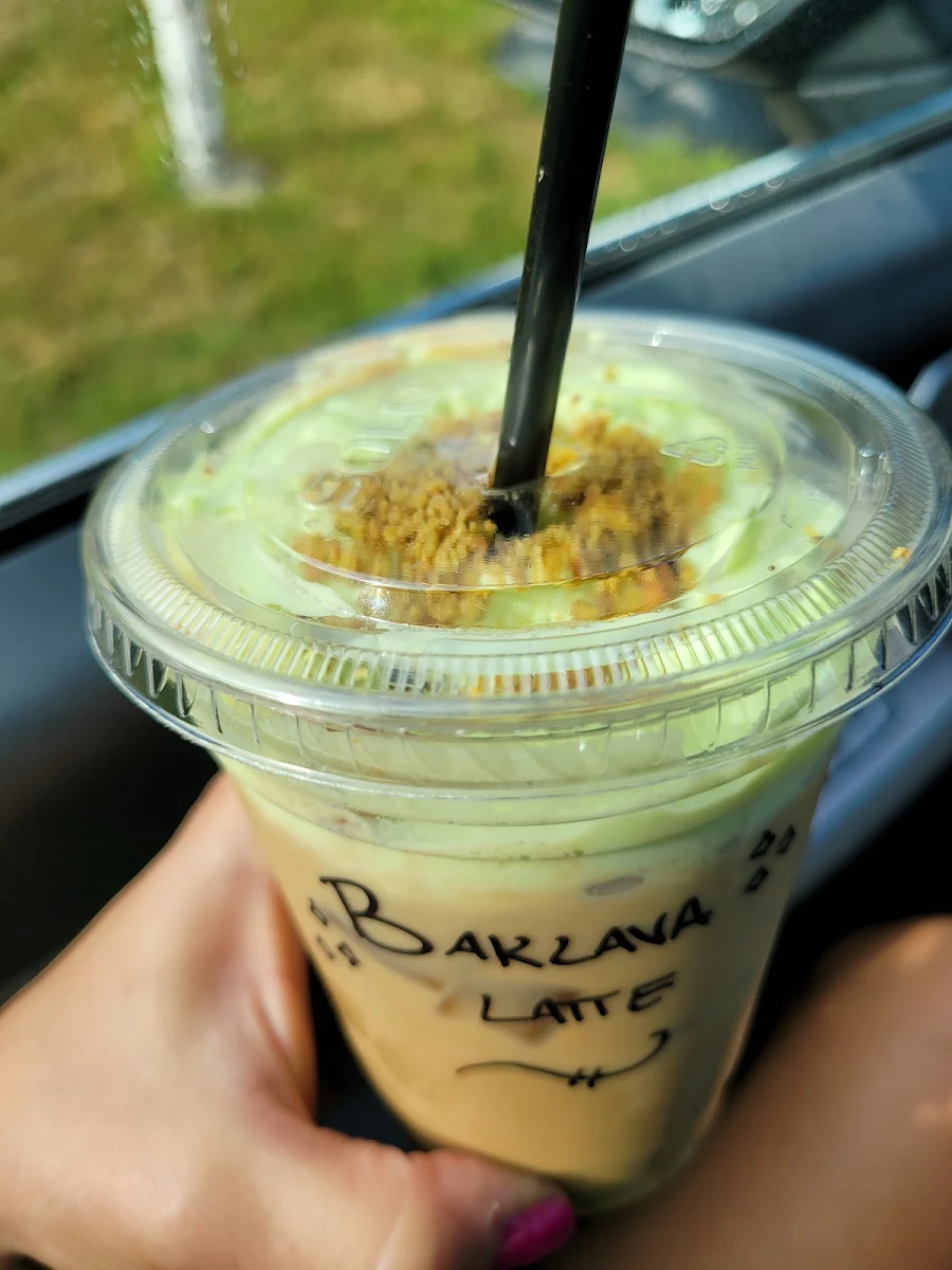 Baklava Latte Macchiato