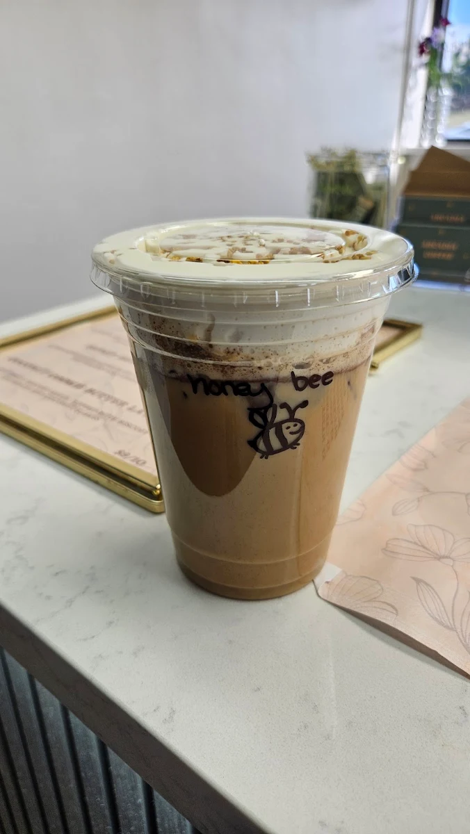 Iced Honey Bee Latte