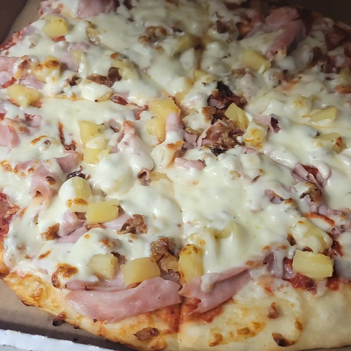 Hawaiian Pizza