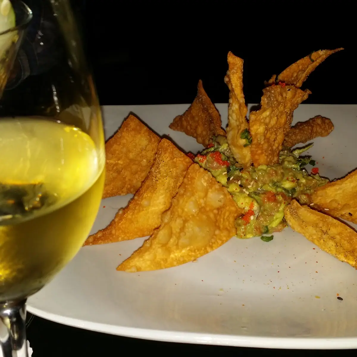 Spicy Tuna Guacamole
