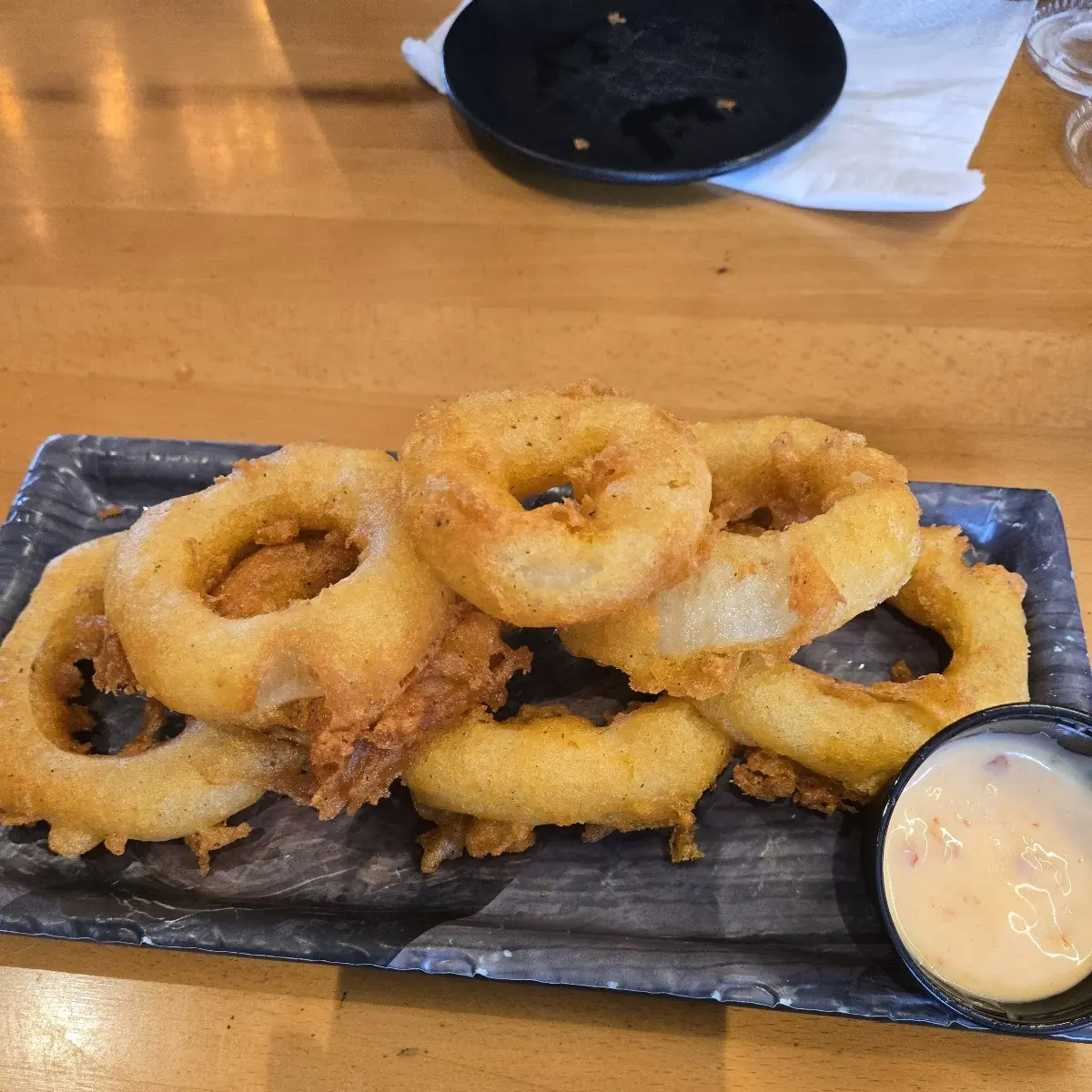 Onion Rings with Dipping Sauce