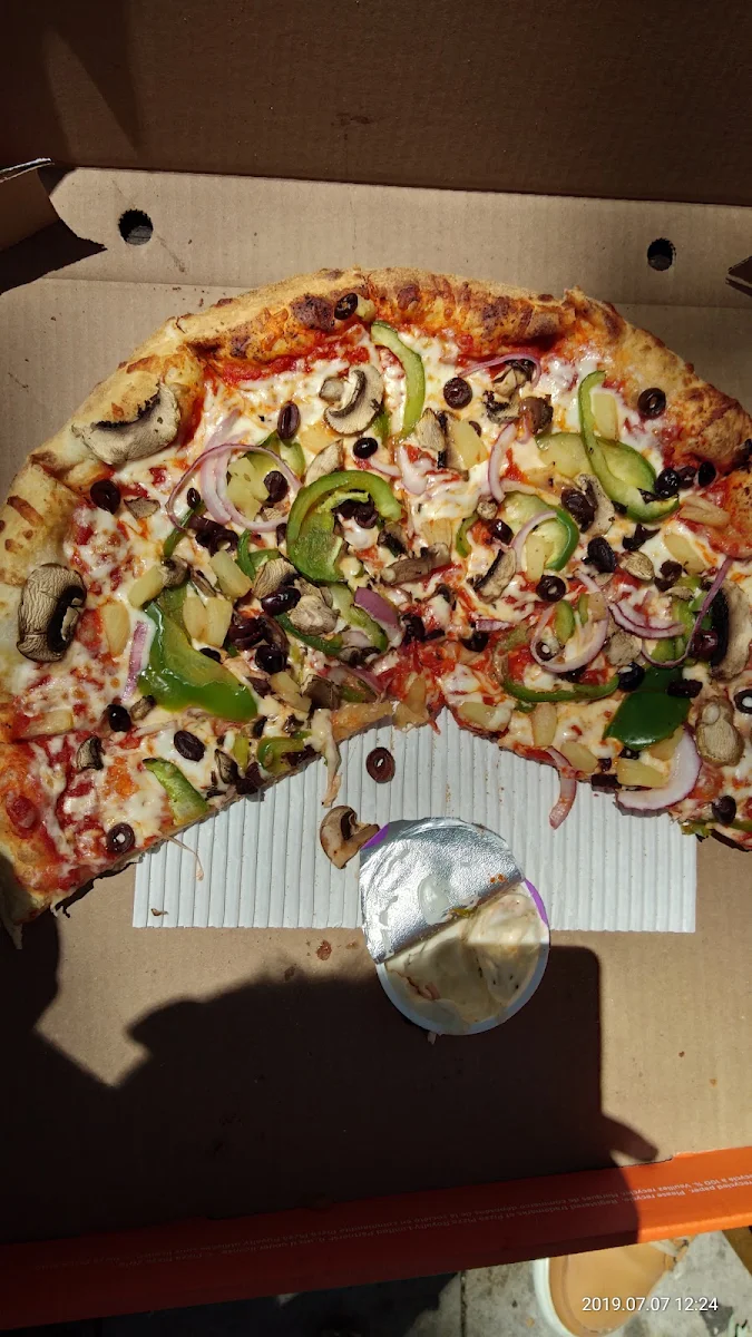 Large Pizza, Pizza Pizza