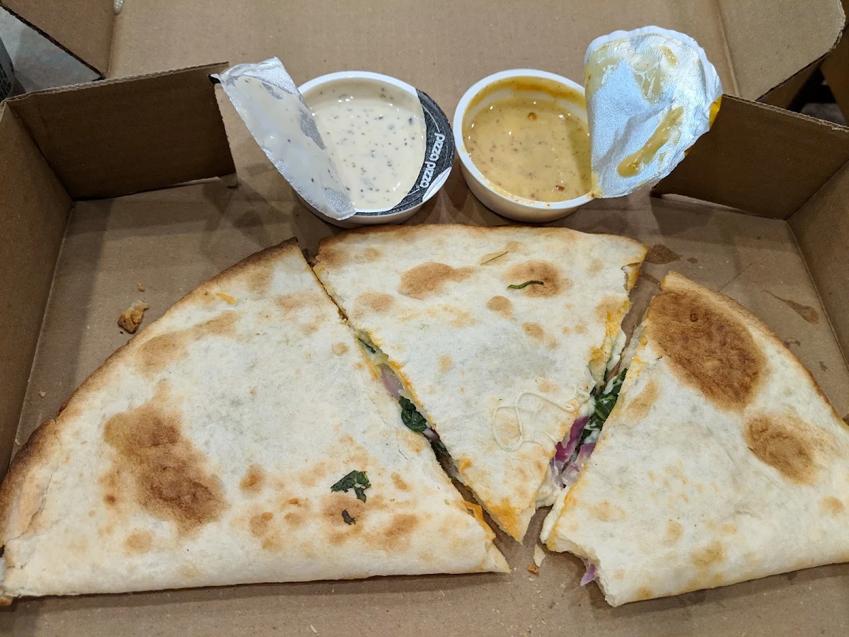 Quesadilla, Pizza Pizza