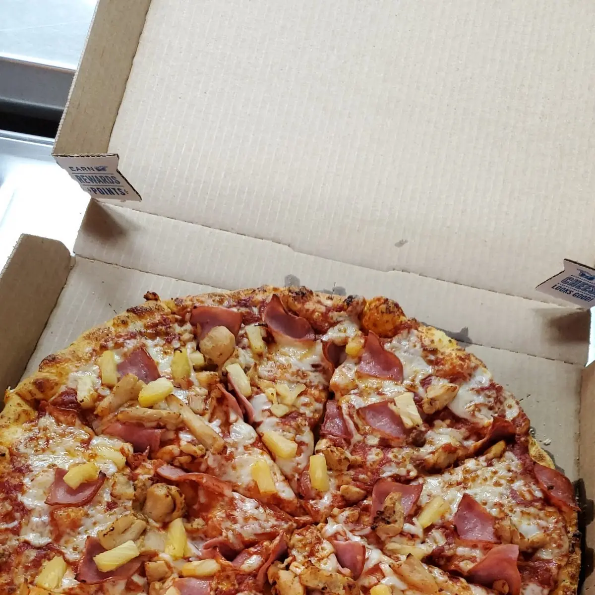 Hawaiian Pizza