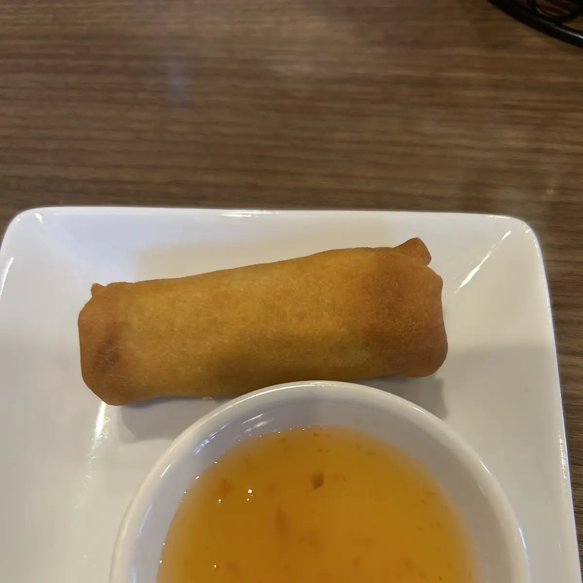 Crispy Spring Roll with Dipping Sauce