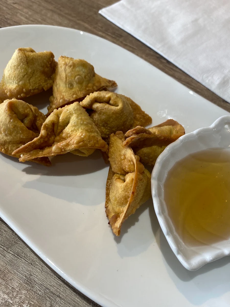 - Crispy Chicken Wonton, Saigon Bistro