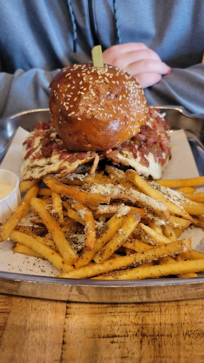 Burger Crafted Caesar