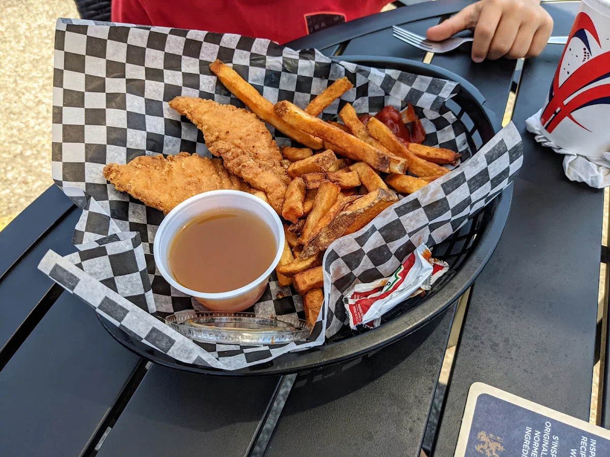 Kids Chicken Tenders, M&M Bar and Grill