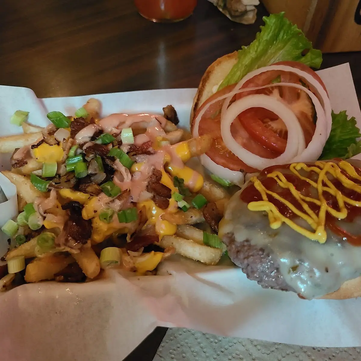 Cheeseburger with Chili Cheese Fries