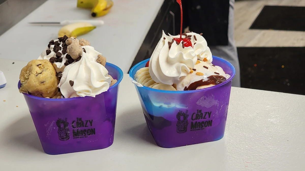 Moose 'N' Waffles Sundae